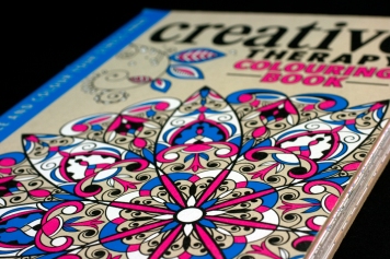 {Review} Creative Colouring Therapy